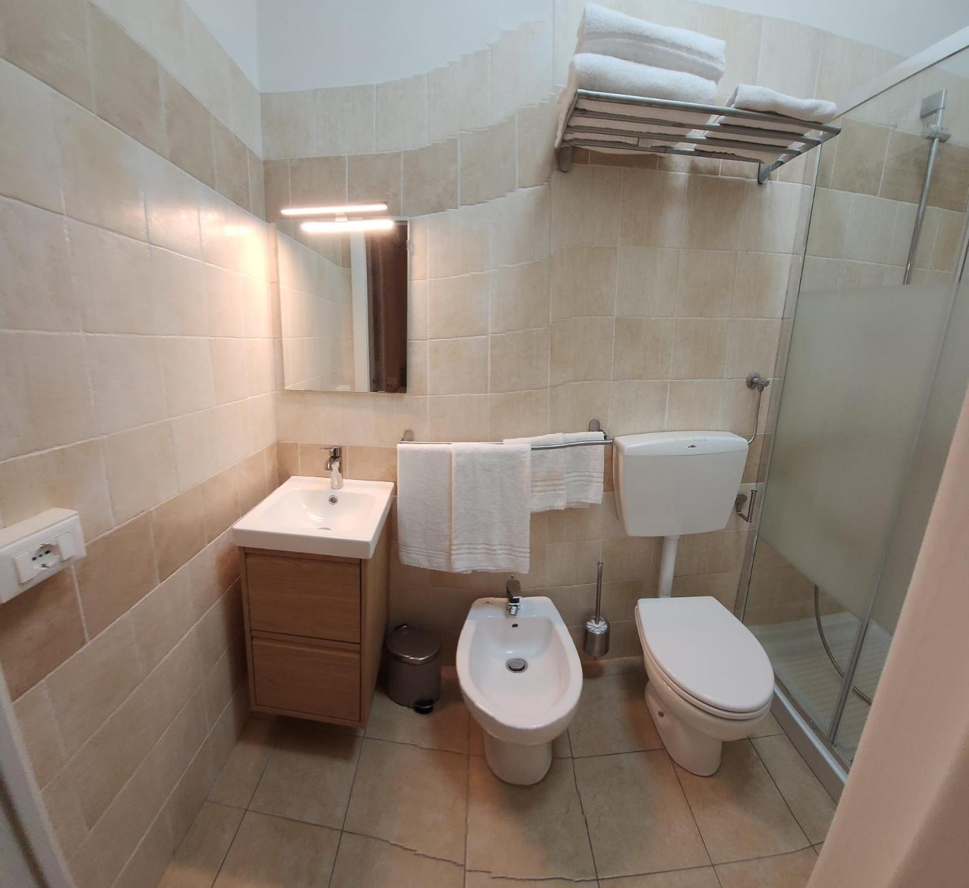 Hotel Da Rino à Porcari Extérieur photo